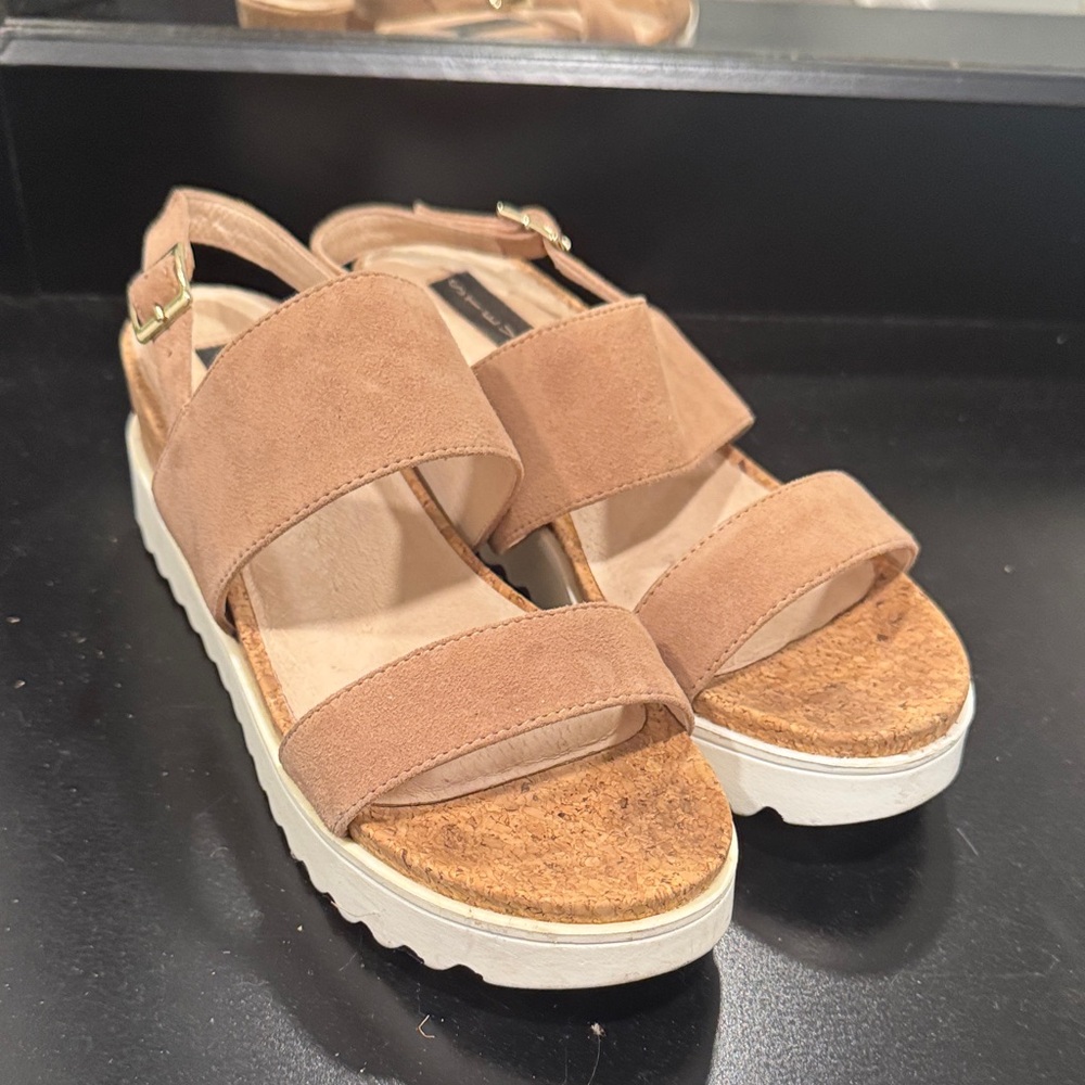 Steven Kendel Women's Tan Sandals